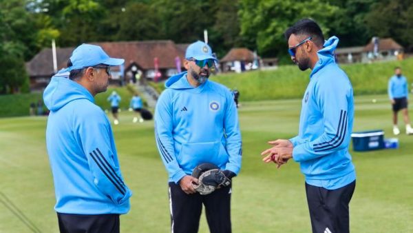 BCCI Issues Warning to Rahul Dravid