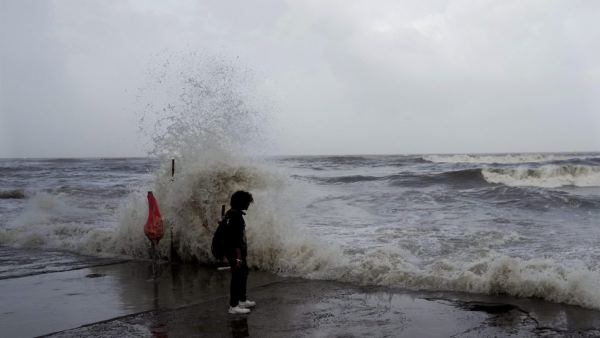 Cyclone Biparjoy Approaches Coastal Districts: 21,000 People Evacuated to Temporary Shelters 