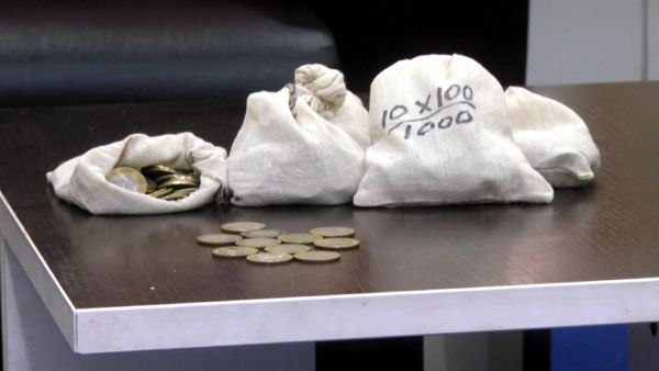 Rs 5 Crore Worth Of Rs 10 Coins Have Been Collected In A Bank In Uttara Kannada District Rs 5 Crore Worth Of Rs 10 Coins Have Been Collected In A Bank In Uttara Kannada District