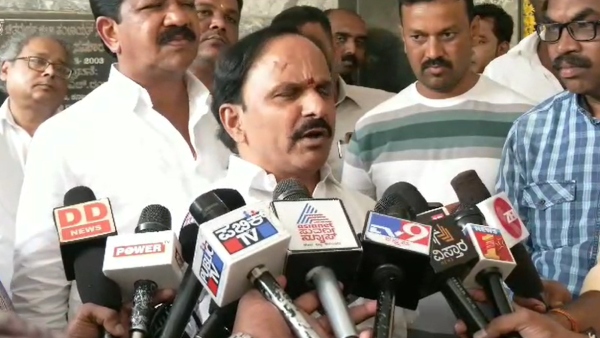 Anna Bhagya scheme: We will give 10 kg rice says D.Sudhakar