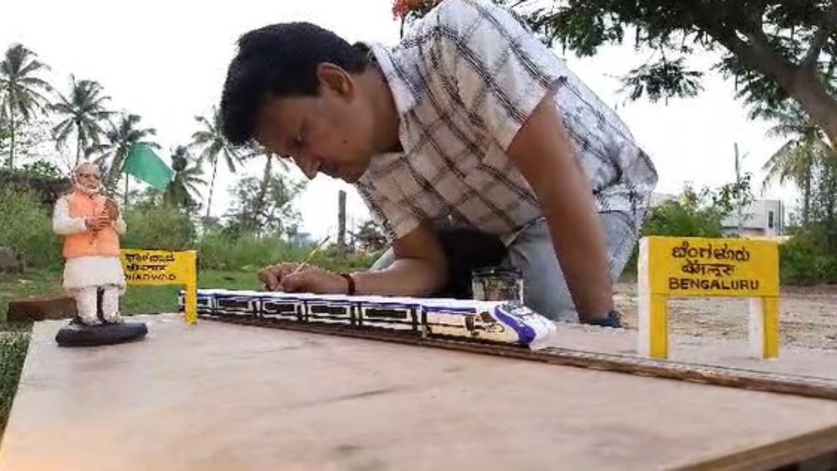 Vande Bharat Express Miniature Art By Dharwad Manjunath Hiremath