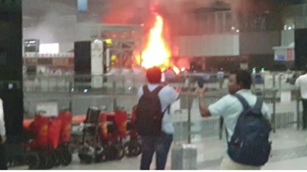 Fire broke in Netaji Subhash Chandra Bose airport kolkata 