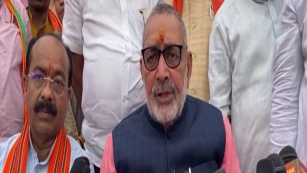 Union Minister Giriraj Singh called Nathuram Godse a son of India Union Minister Giriraj Singh called Nathuram Godse a son of India