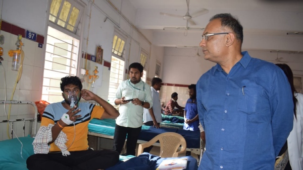 Bengaluru: Minister Dinesh Gundurao visited KC General Public Hospital
