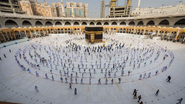 The Delhi high court is restores Haj organisers suspended quota 