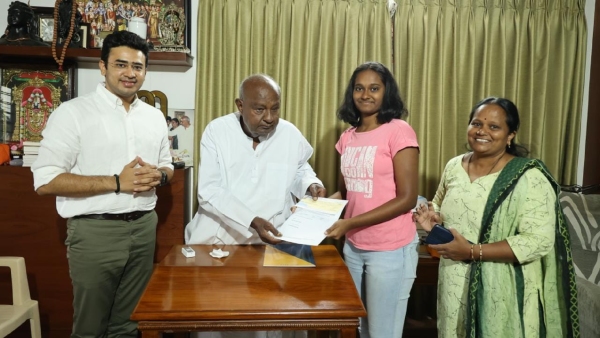 HD Deve Gowda gives away scholarships under BJP MP Tejasvi Suryas NaMo scheme
