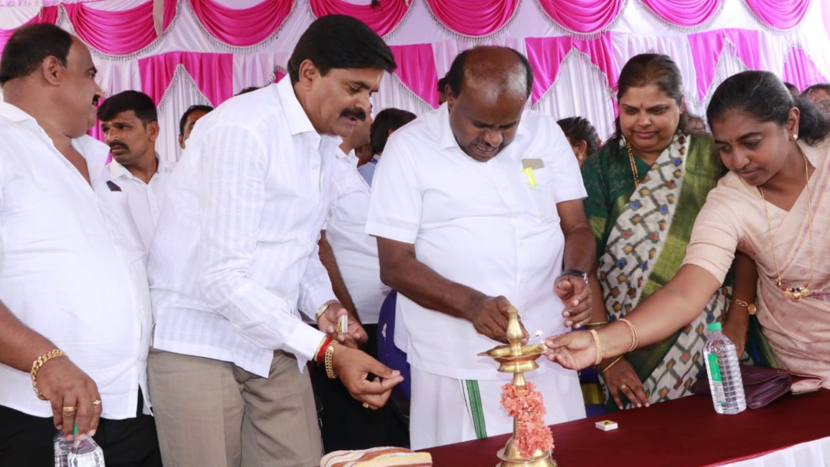 HD Kumaraswamy Reaction On Congress Anna Bhagya Scheme