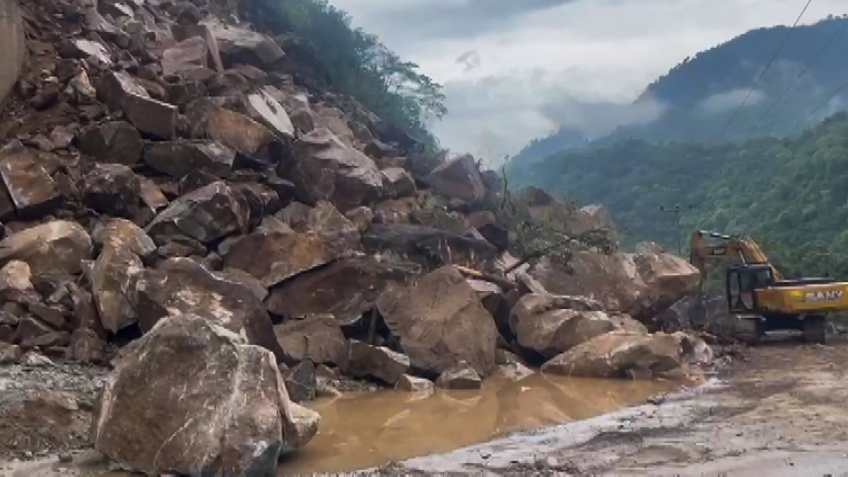 Heavy rain in Himachal Pradesh, advisory for tourists