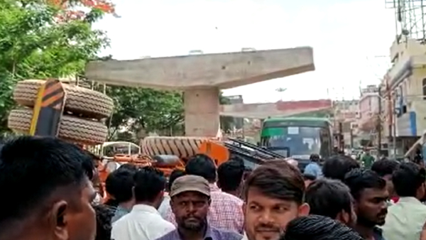Crane collapsed during flyover construction work in Hubballi, here see details