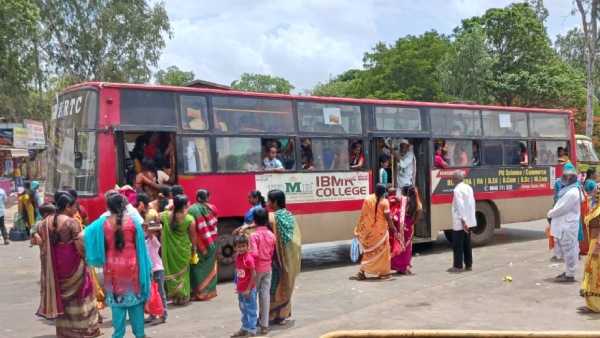 Shakti Scheme No Free Ride In Hubballi Dharwad Chigari Bus 