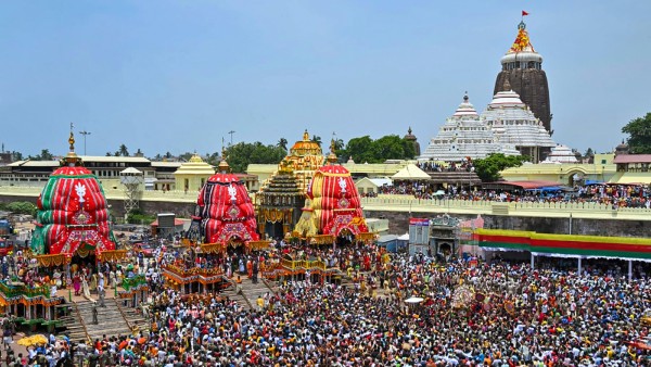 1 Died, 24 Injured in Balcony of 2 storey Building Collapsed As Rath Yatra Passed By At Ahmedabad
