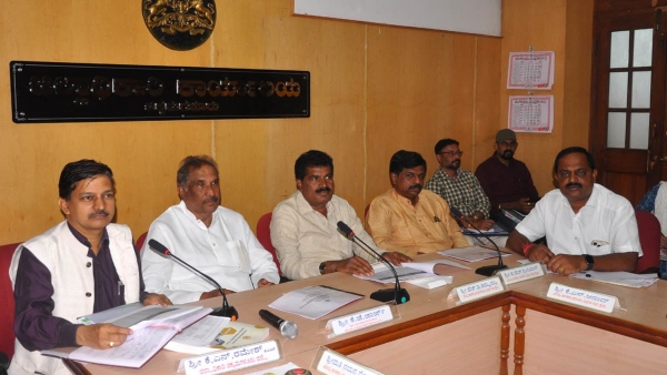 Does not differentiate on basis of caste and religion in Congress: K.J.George