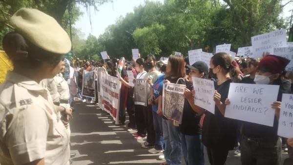 Kuki community Protest in front of Amit Shahs house 