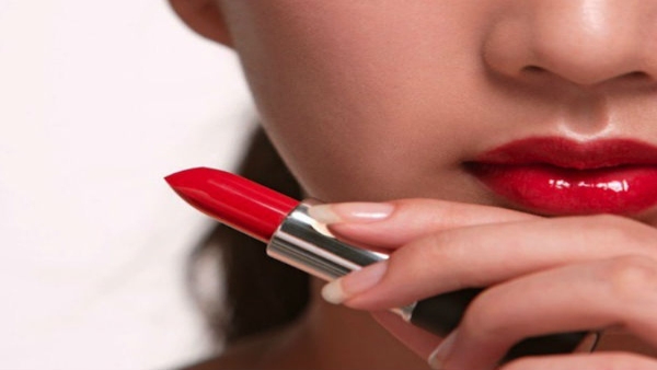 Beauty Tips: Side Effects of using lipstick regularly in kannada