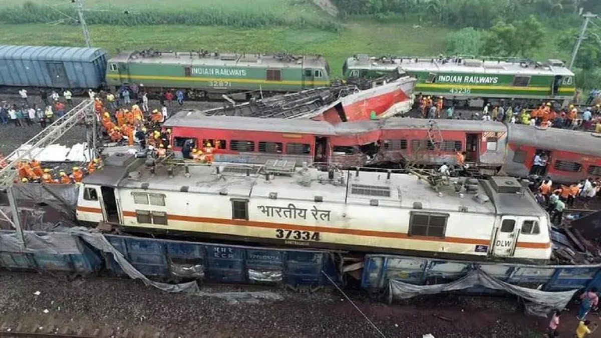 2.6 Lakh Deaths in Railway Accidents 2.6 Lakh Deaths in Railway Accidents