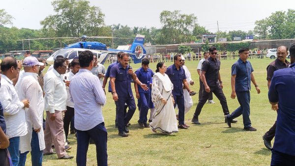 Mamata Banerjee Announces Jobs For Odisha Train Crash Victims Family Members Mamata Banerjee Announces Jobs For Odisha Train Crash Victims Family Members