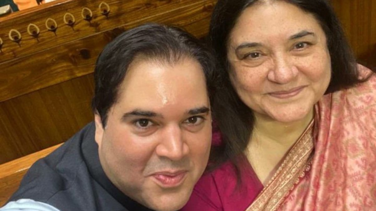 BJP MPs Maneka Gandhi, Pritam Munde support wrestlers
