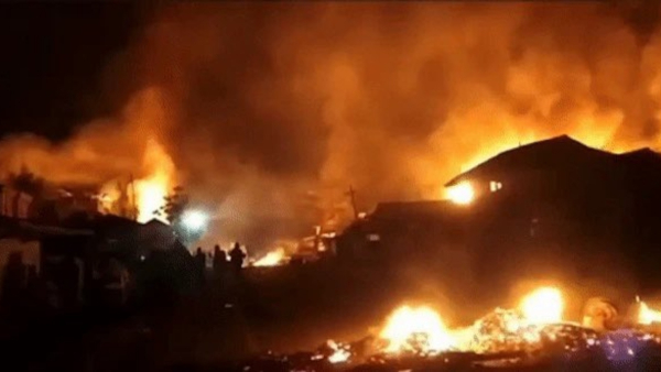 Fresh Violence in Manipur: Mob Sets houses on Fire in Imphal And Clashes with Security Force