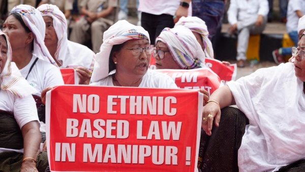 Home Minister Amit Shah calls all party meeting on June 24 to discuss situation in Manipur Home Minister Amit Shah calls all party meeting on June 24 to discuss situation in Manipur