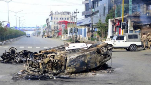 Fresh Violence in Manipur: Mob Sets houses on Fire in Imphal And Clashes with Security Force