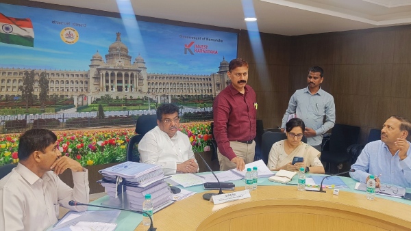 MB Patil meeting with higher officer for KIADB