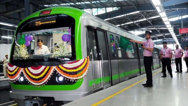 Bengaluru: BMRCL Ban Playing Of Music On Loudspeakers In The Namma Metro Rail Bengaluru: BMRCL Ban Playing Of Music On Loudspeakers In The Namma Metro Rail