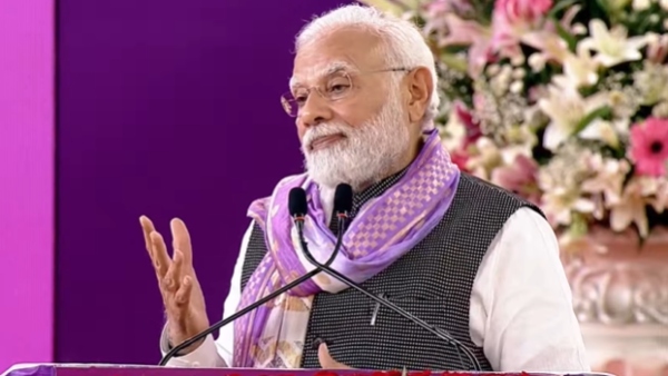 PM Narendra Modi Today Attend Delhi Univercity Centenary Function PM Modi Metro Ride Commuters