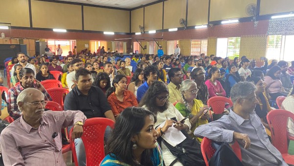 Greenpeace discussion about Bangalore pollution and public transport system