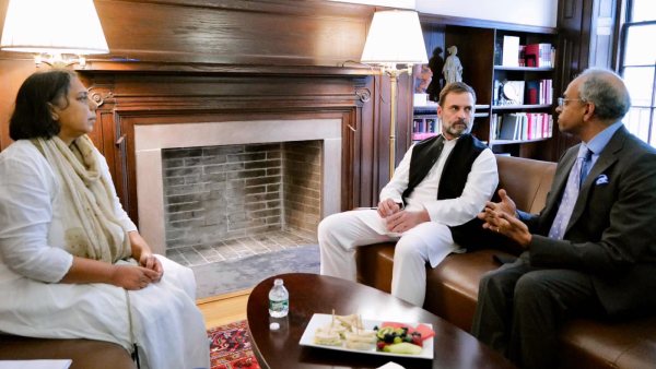 Rahul Gandhi revealed the secret of Prime Minister Modis car driving - Know what