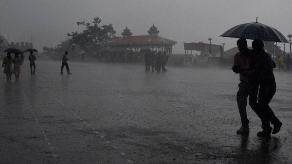 Bengaluru City Has Recorded Light Rain In Wednesday Night, Next 4-5 Days Moderate Rain Expect