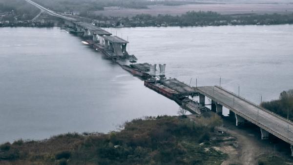 Allegedly Russian forces blasts Ukraine dam in Kherson 