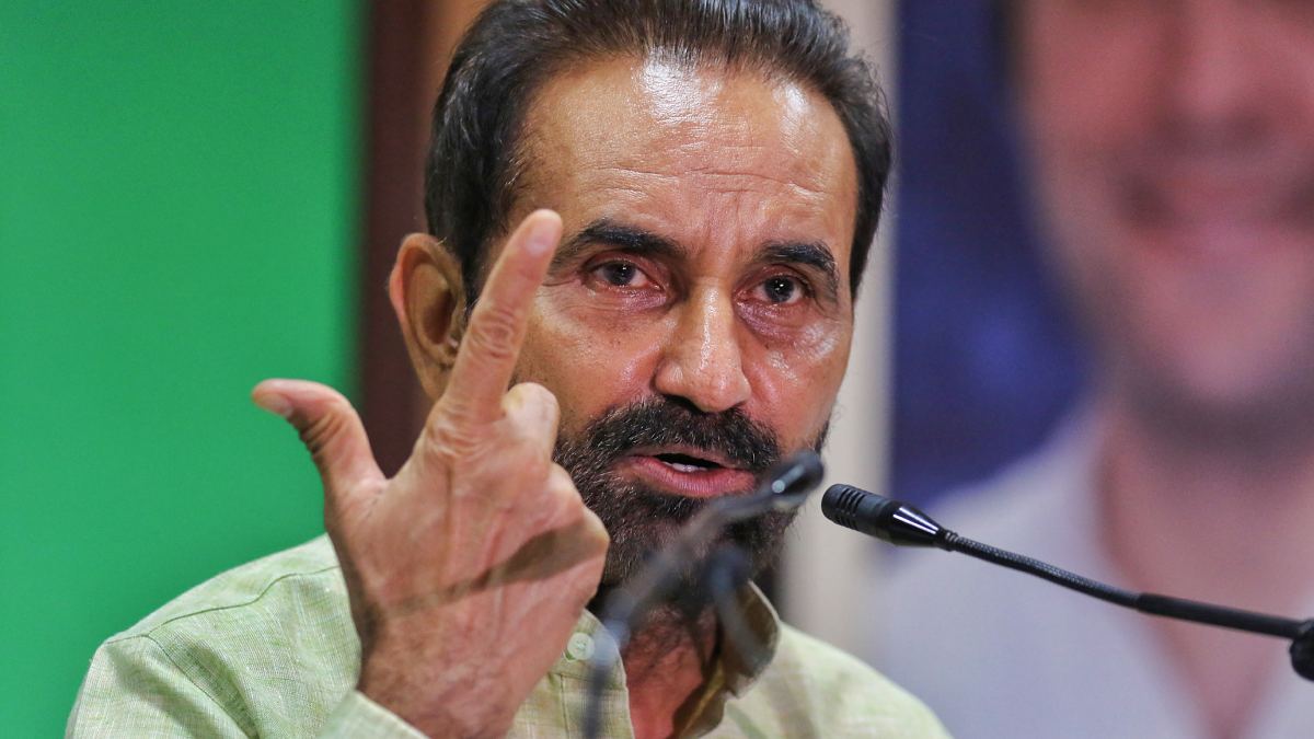 Congress Appoints Rajya Sabha MP Shaktisinh Gohil As Gujarat Units New Chief