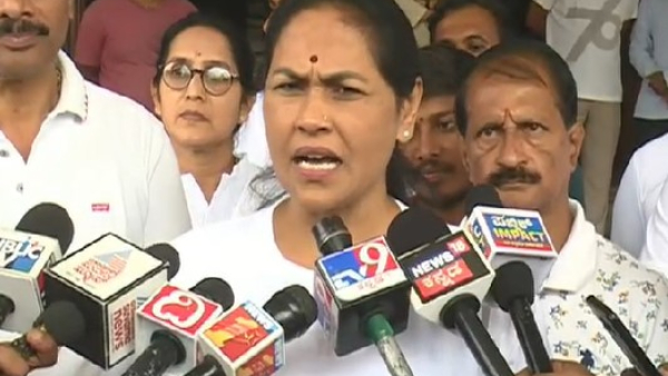 Union Minister Shobha Karandlaje Lashes Out At Congress
