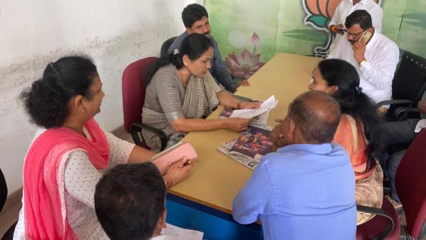 Shobha Karandlaje promotes free bus travel scheme