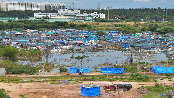 Struggle of slum dwellers in Bengaluru due to rain 