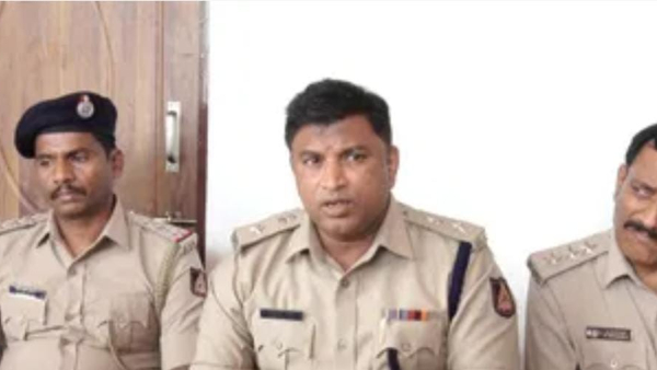 Kolar SP Instructs DCC Bank Chairman And Staff Not To Go For Debt Collection
