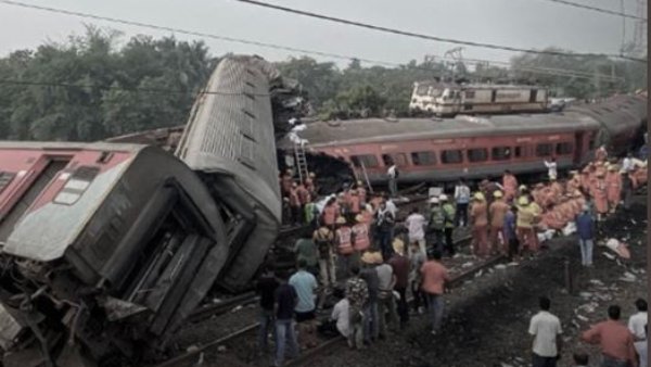 Odisha Train Tragedy: Minister Santosh lad team rescue 18 people kannadigas, Others arrivals