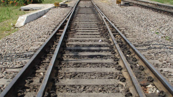 Delay in railway project of these three districts rout, Know details