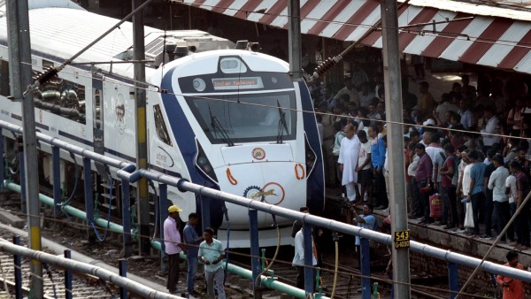 Vande Bharat Express: Trial run between Bangalore - Dharwad - Know Timings, Stops, Details