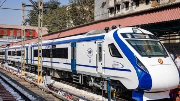 Good response to Kasaragod-thiruvananthapuram Vande Bharat in the country Good response to Kasaragod-thiruvananthapuram Vande Bharat in the country