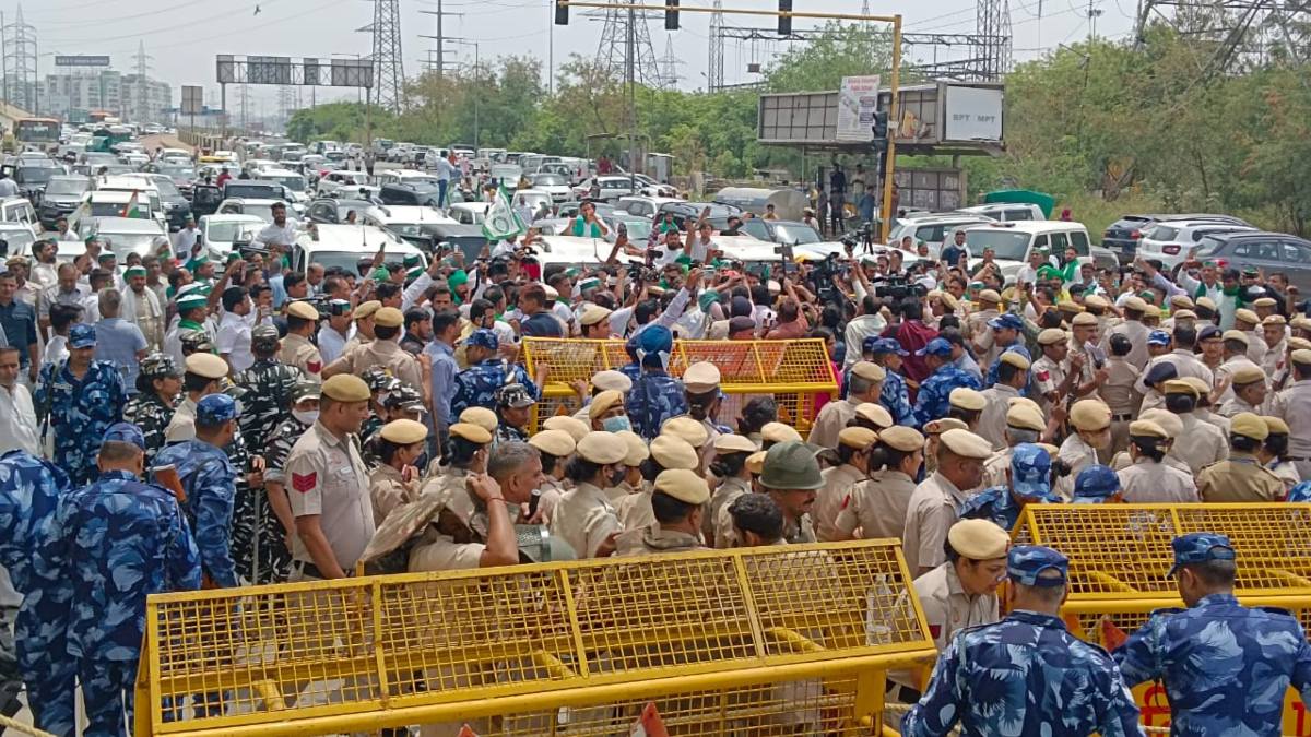 Wrestlers protest Wrestlers protest