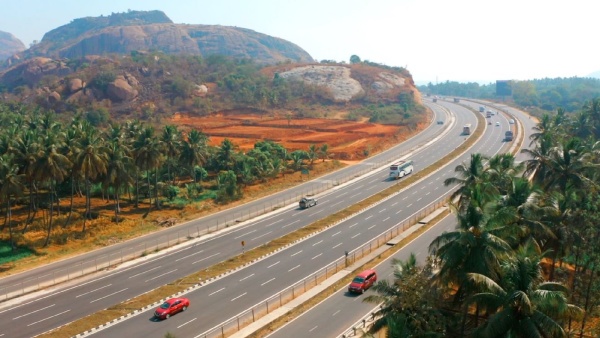 Bengaluru-Mysuru Expressway: Nitin Gadkari gave information about accidents and deaths