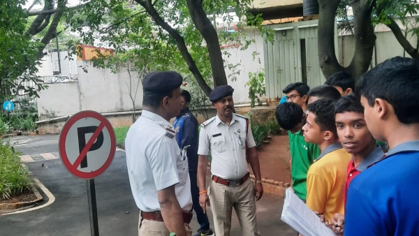 How to Become traffic Warden In Bengaluru? How to Apply, Eligibility Criteria