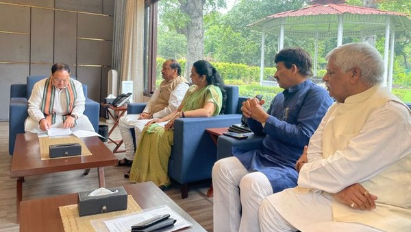 BJP Committee Members Report Submit To JP Nadda Of worker Death Due To Police Lathi Charge BJP Committee Members Report Submit To JP Nadda Of worker Death Due To Police Lathi Charge