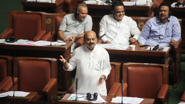 Transfer Racket Going On In Karnataka Govt, Pressure Is Being Put On Police To Collect Hafta