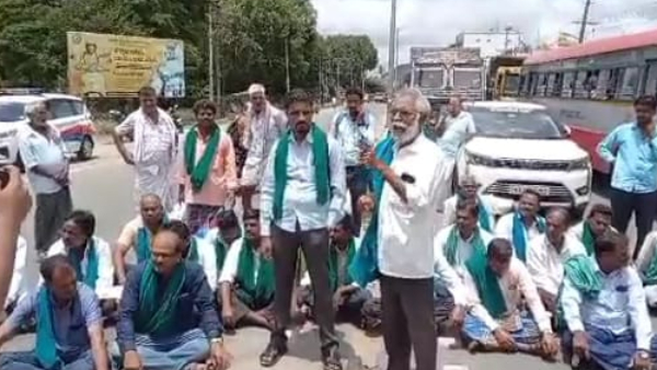 Anti farmer Statement: Protest against DK Shivakumar in Chamarajanagar