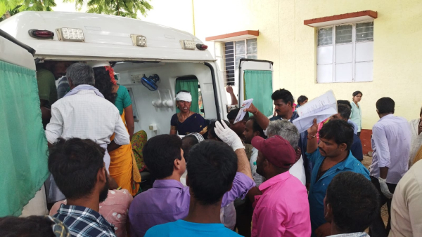 Tata Ace Accident, More than 20 seriously injured near Chamaranajagar