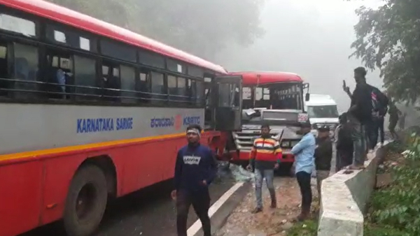 Accident between two KSRTC buses near Charmadi Ghat, drivers injured