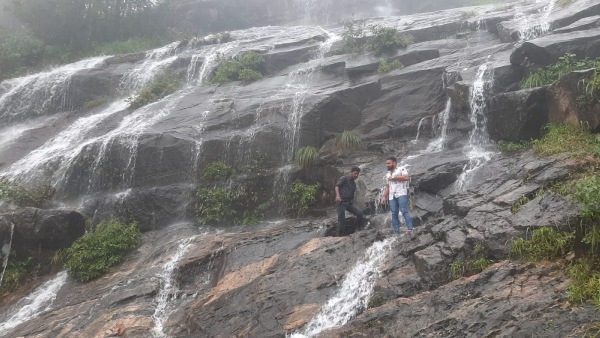 Tourists clicking selfie at danger spot of Charmadi Ghat
