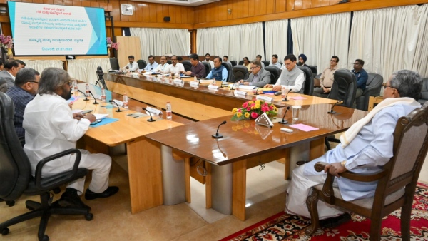 cm-siddaramaiah-held-meeting